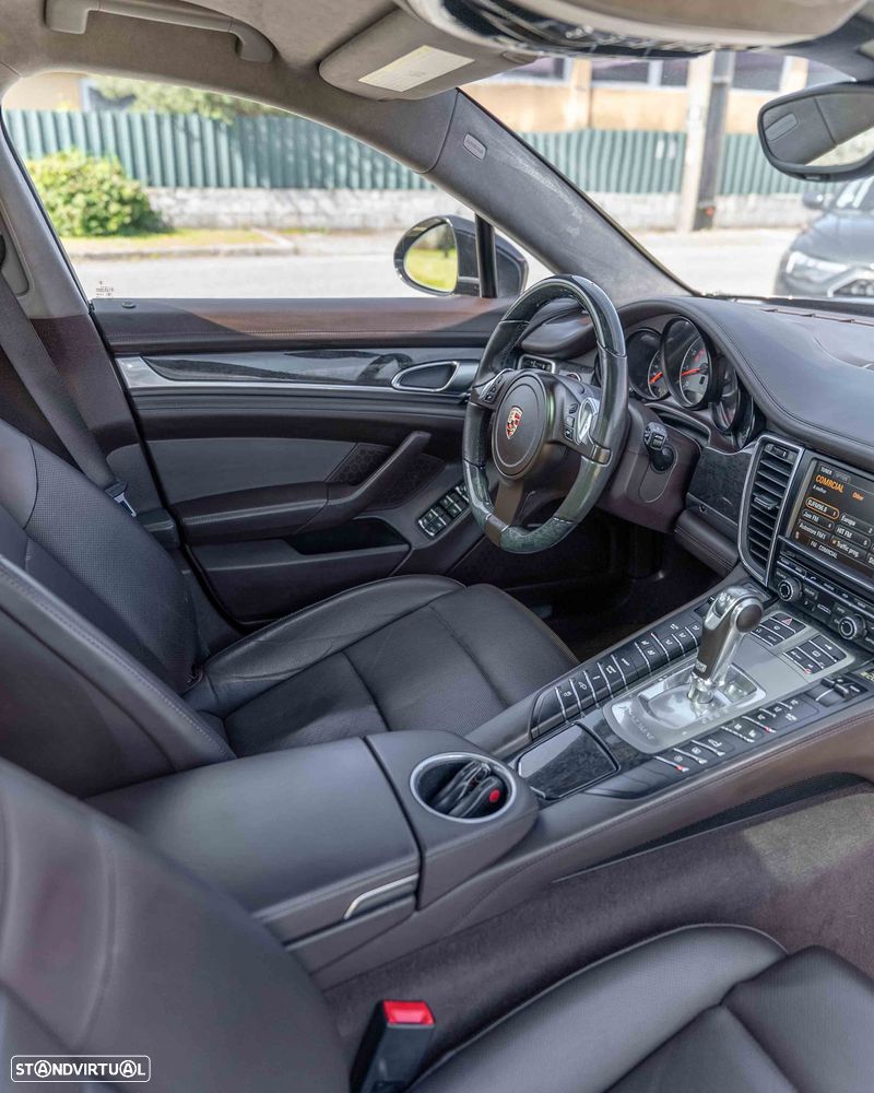 Porsche Panamera 4S PDK - 51