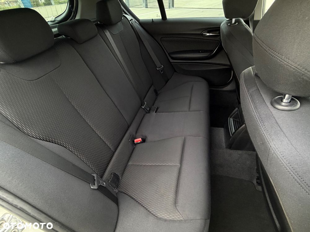 BMW Seria 1 116d - 12