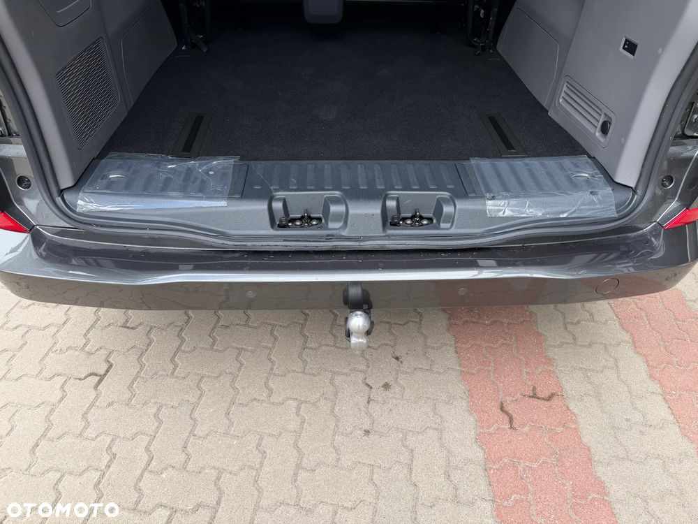 Volkswagen Caravelle - 16