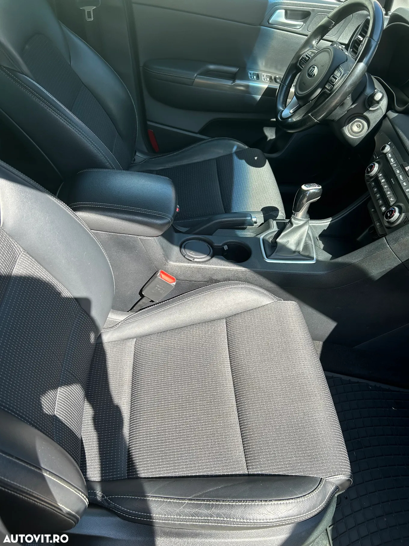 Kia Sportage 1.7 DSL 6MT 4x2 Style - 10