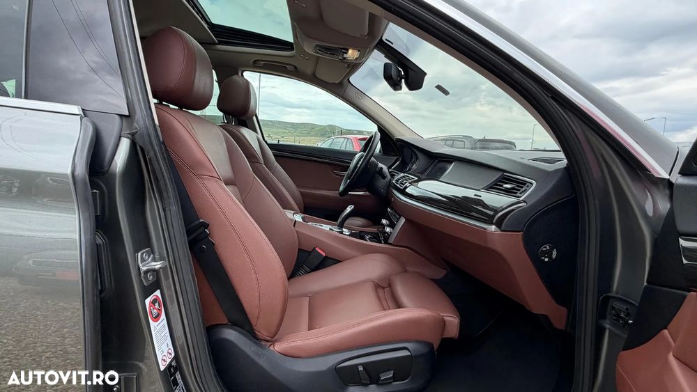 BMW Seria 5 520d Aut. Luxury Line - 15