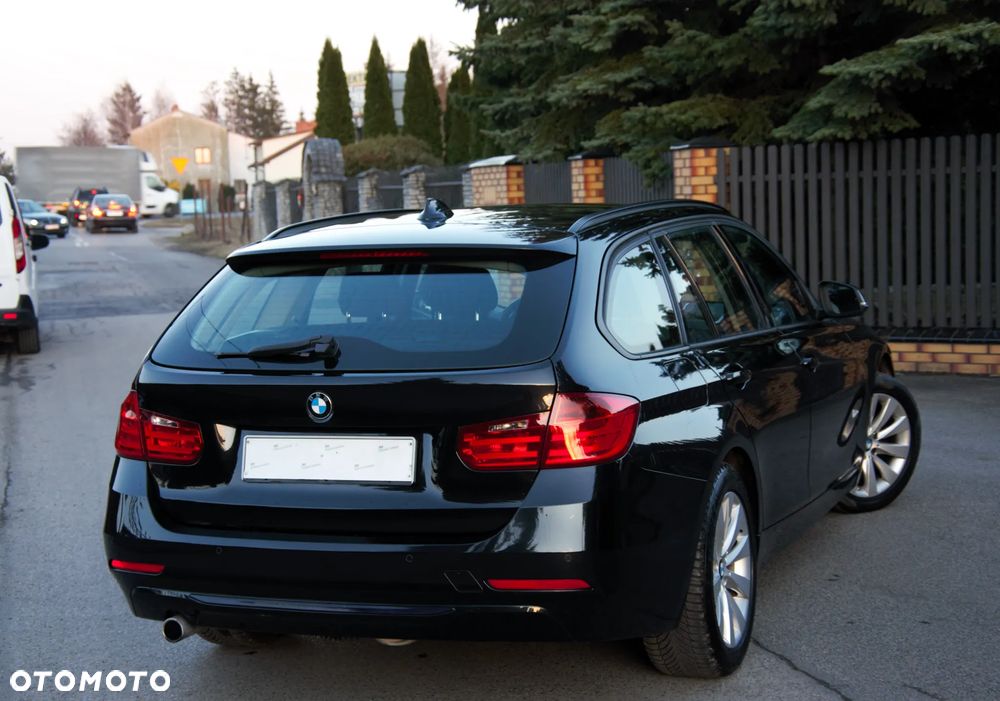 BMW Seria 3 316i Sport Line - 11