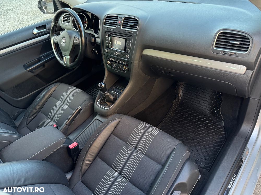 Volkswagen Golf - 10