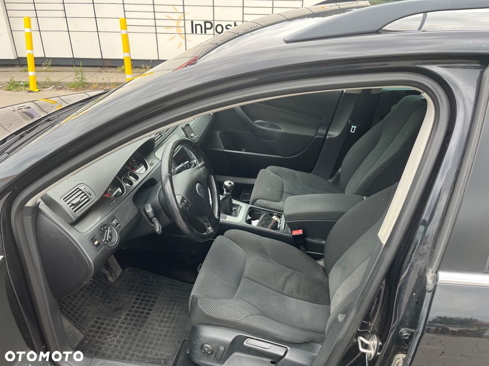 Volkswagen Passat 2.0 TDI DPF Highline - 8