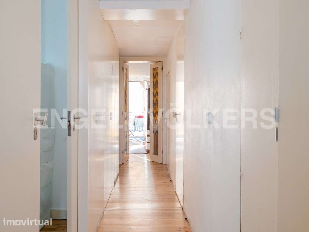 Apartamento T1+1 próximo do Largo da Graça - Grande imagem: 2/21