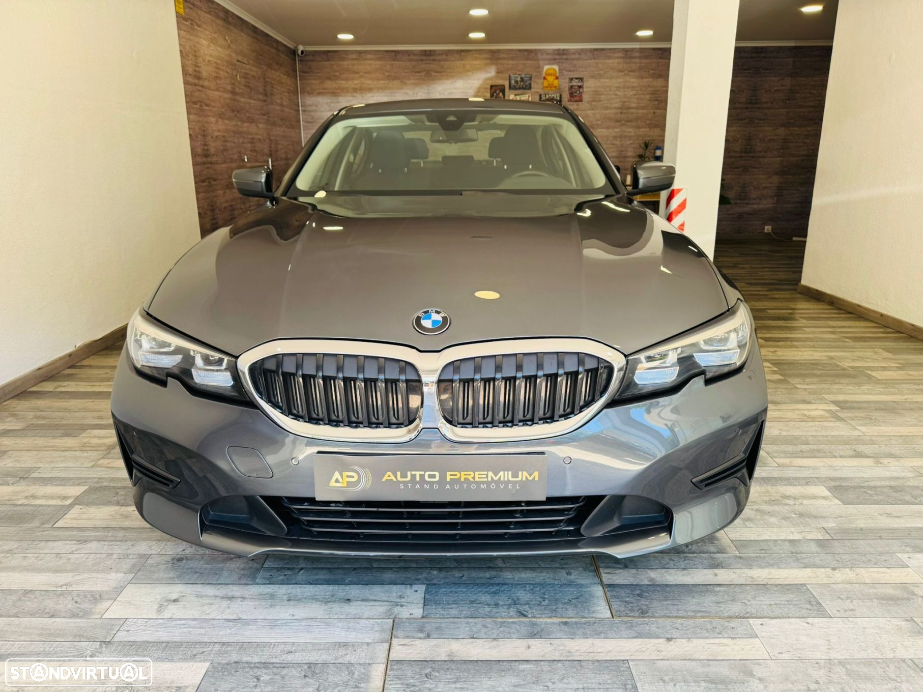 BMW 330 e iPerformance Line Sport - 2