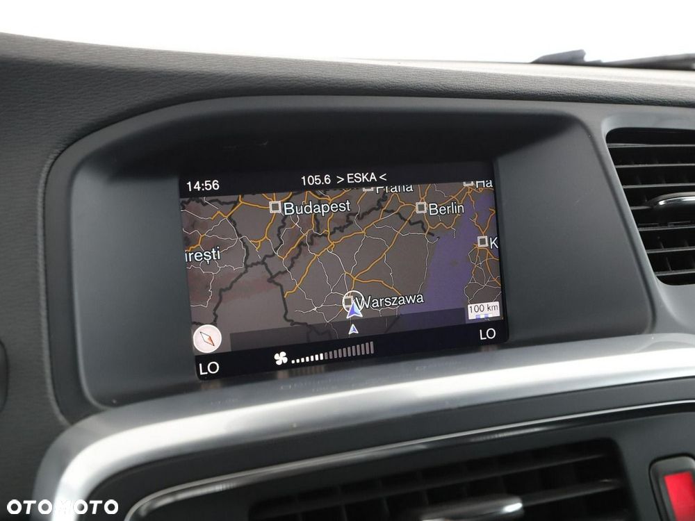 Volvo V60 Cross Country D3 Geartronic Pro - 25