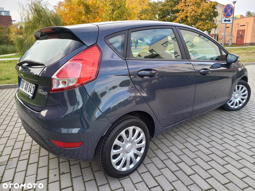 Ford Fiesta 1.25 Celebration - 5