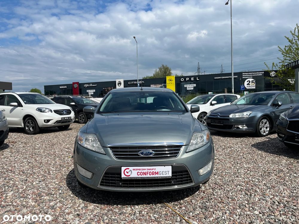 Ford Mondeo 2.0 Ghia - 13