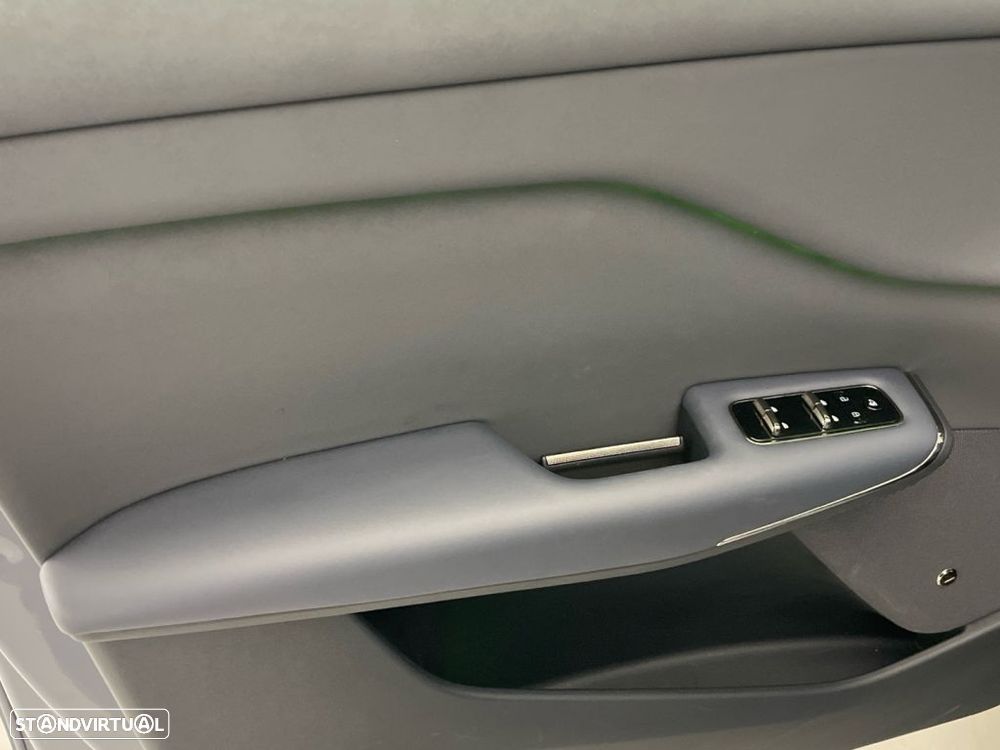 Voyah Courage 80 kWh Luxury (TT)AWD - 16