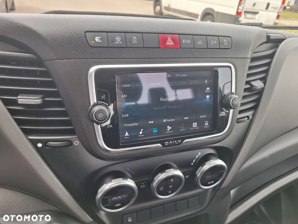 Iveco 35S18 Pomoc Drogowa Najazd Laweta Krajowy Ledy Nawigacja Poduszki Pomocnicze ! - 13