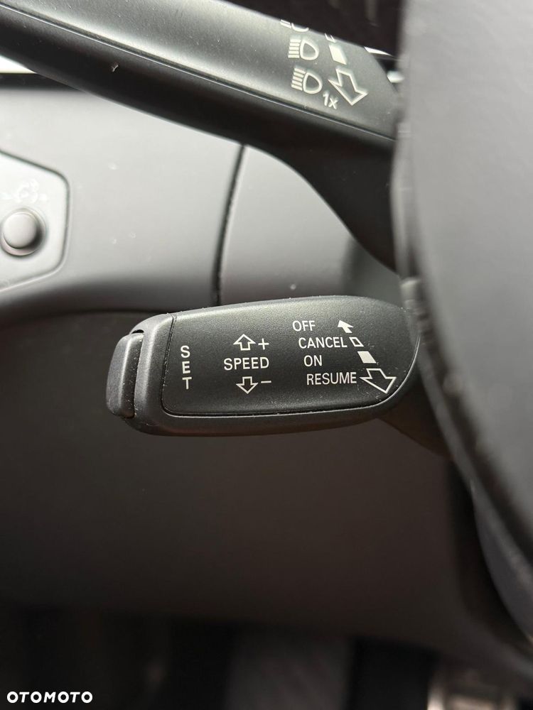 Audi A4 Avant 2.0 TDI DPF clean diesel quattro S line Sportpaket - 24