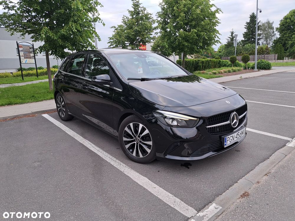 Mercedes-Benz Klasa B 180 d 8G-DCT - 22