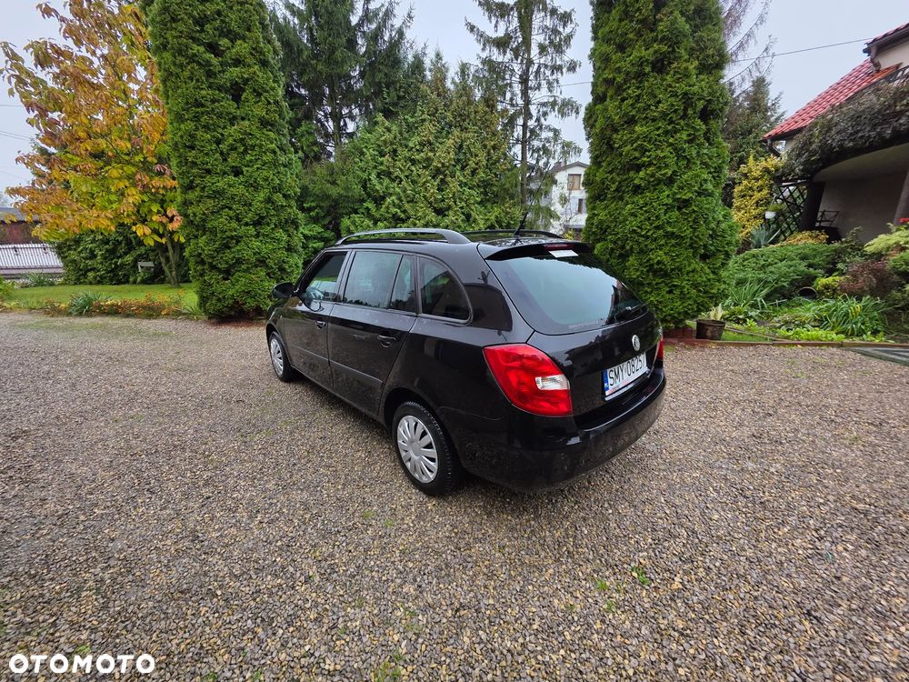 Skoda Fabia 1.6 16V Combi Sport - 4