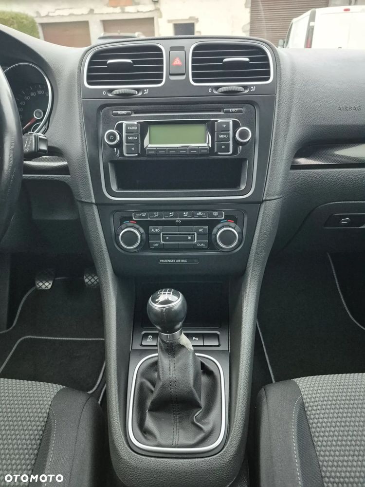 Volkswagen Golf 1.2 TSI Style - 16