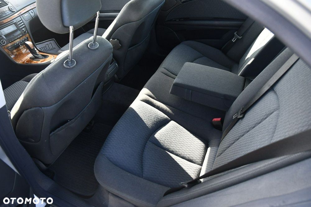 Mercedes-Benz Klasa E - 17