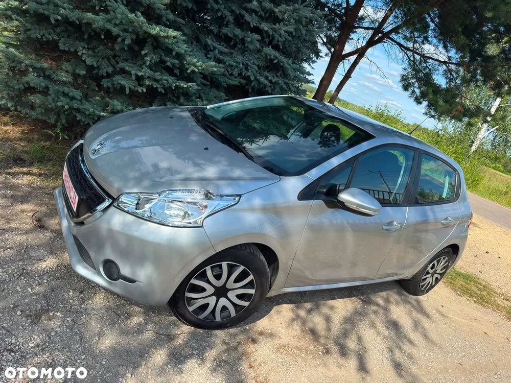 Peugeot 208 - 17