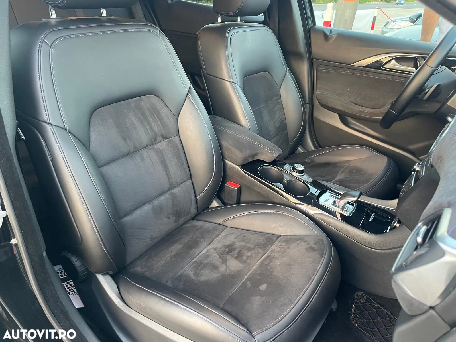 Infiniti Q30 - 27