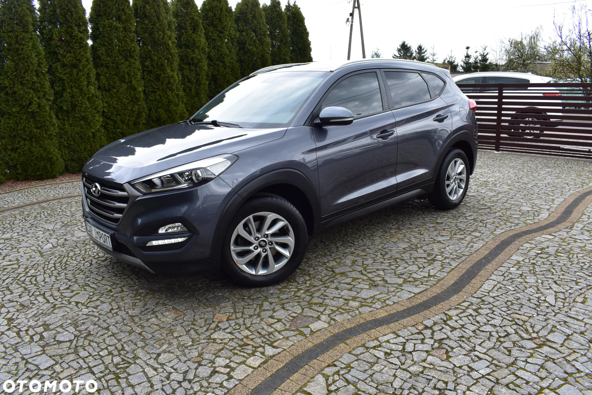 Hyundai Tucson 2.0 CRDI BlueDrive Comfort 2WD - 19