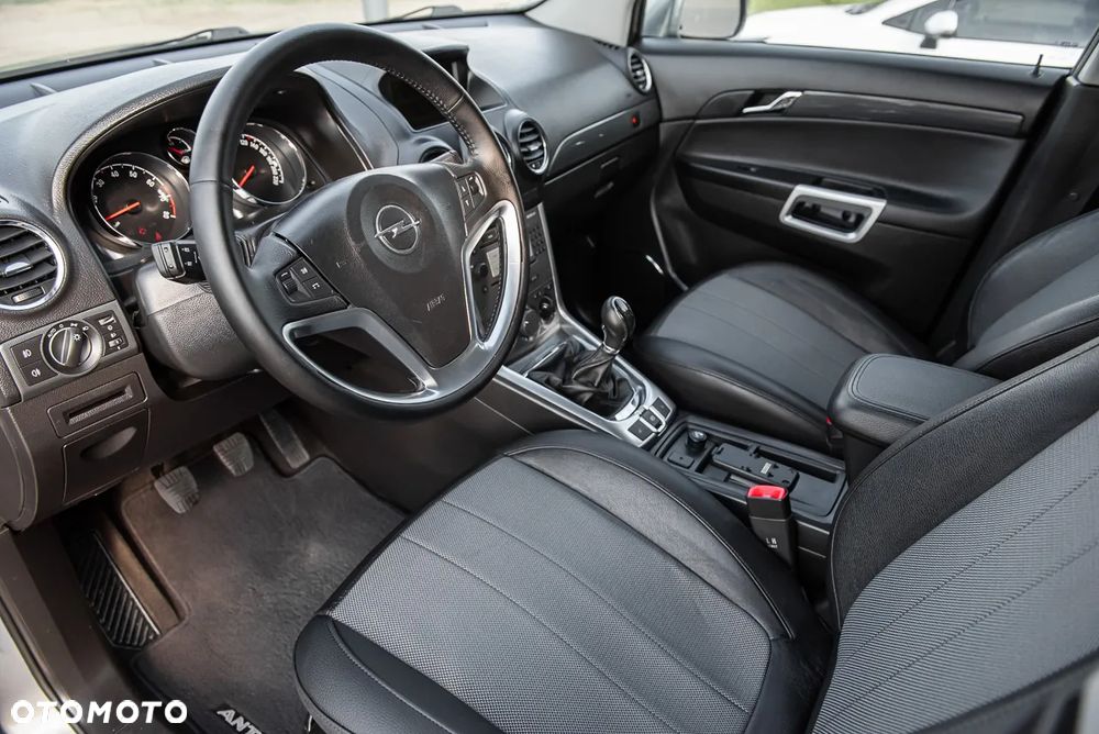 Opel Antara 2.4 Cosmo - 15