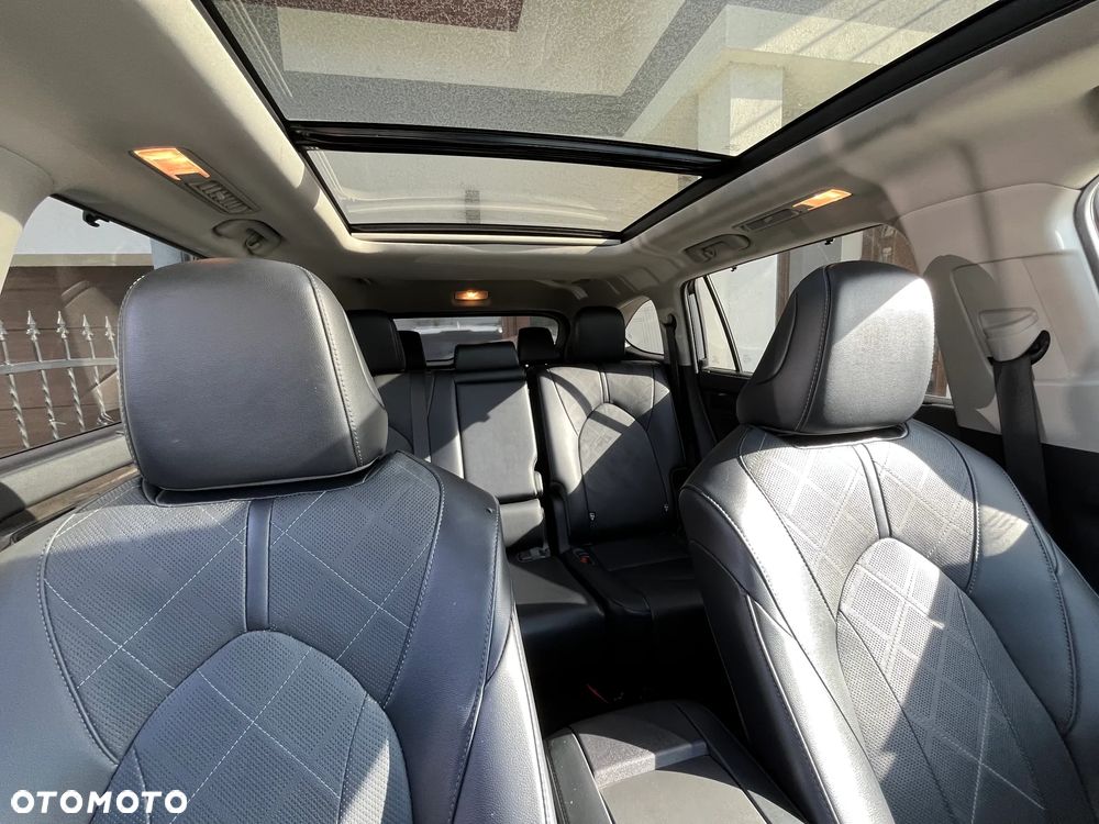 Toyota Highlander 2.5 Hybrid Executive - 28
