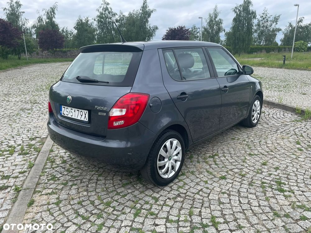 Skoda Fabia 1.4 16V Active - 8