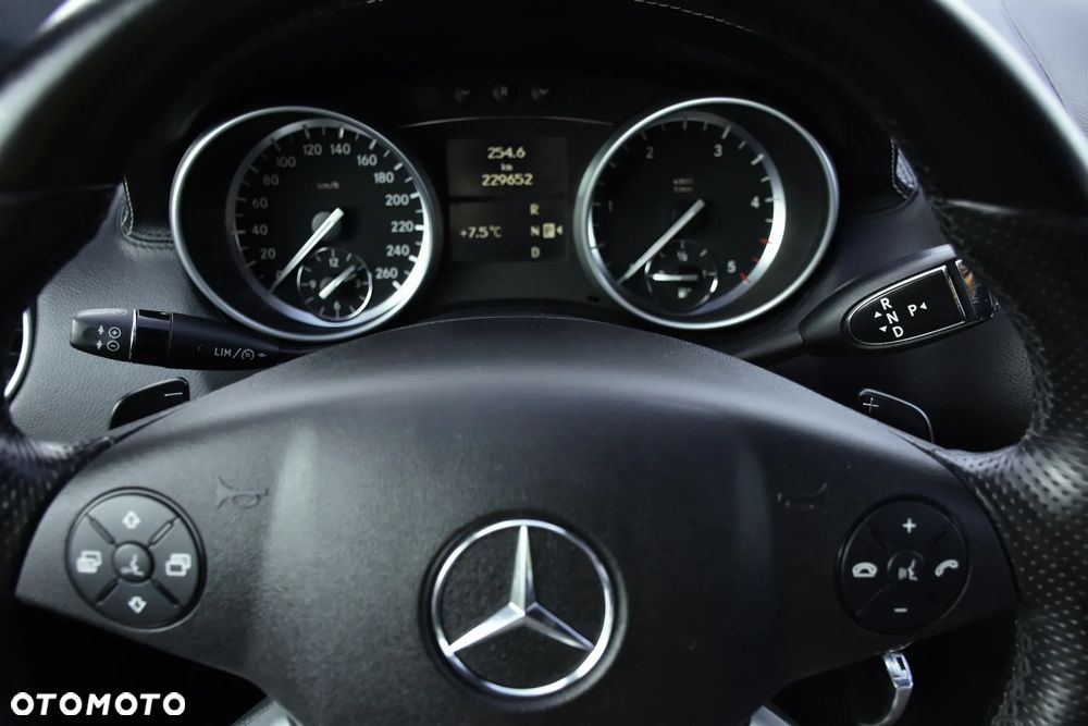 Mercedes-Benz ML 350 CDI 4Matic 7G-TRONIC DPF Grand Edition - 18