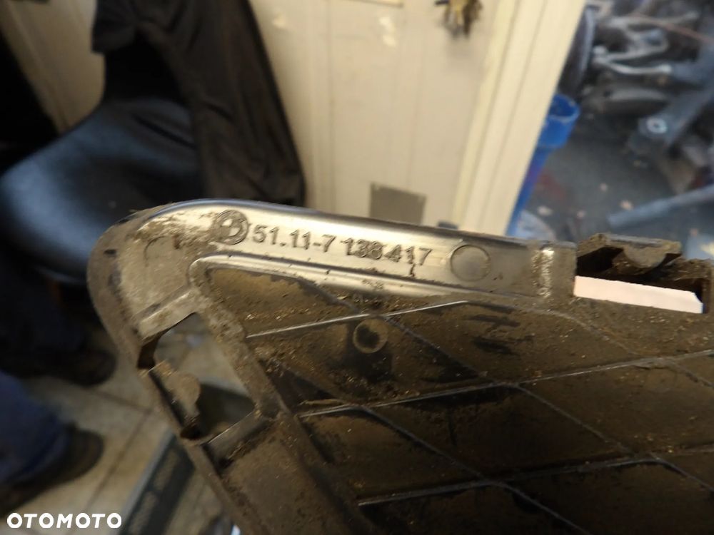 BMW - E90,E91 - LCI - LEWA KRATKA ZDERZAKA - 7138417 - 3