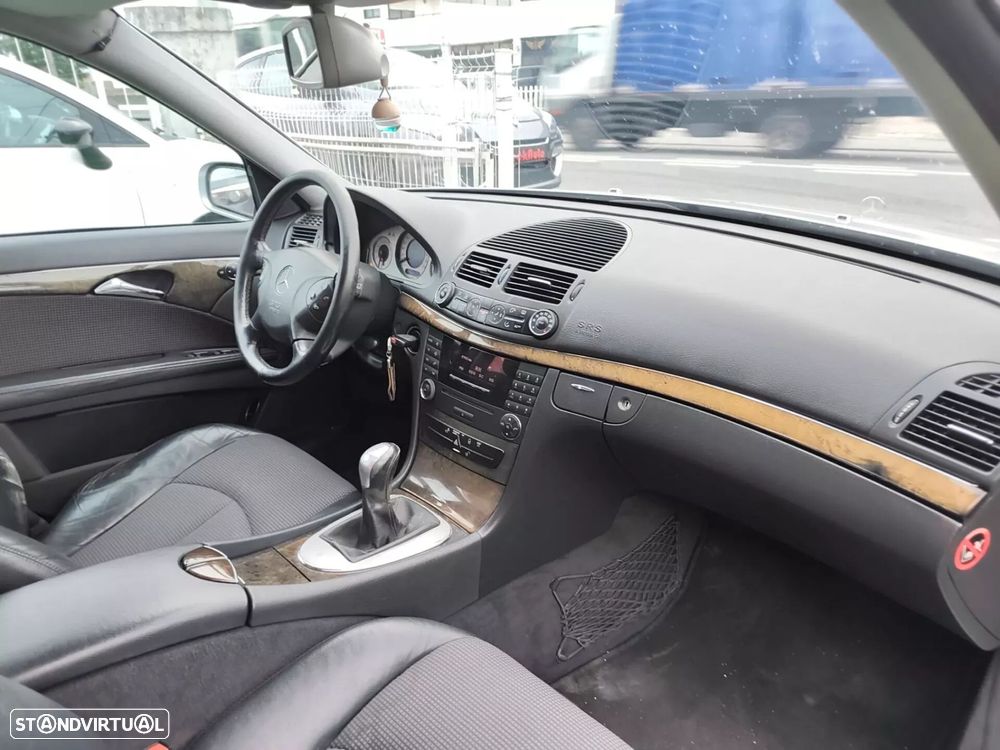 Mercedes-Benz E 220 CDI Avantgarde - 24