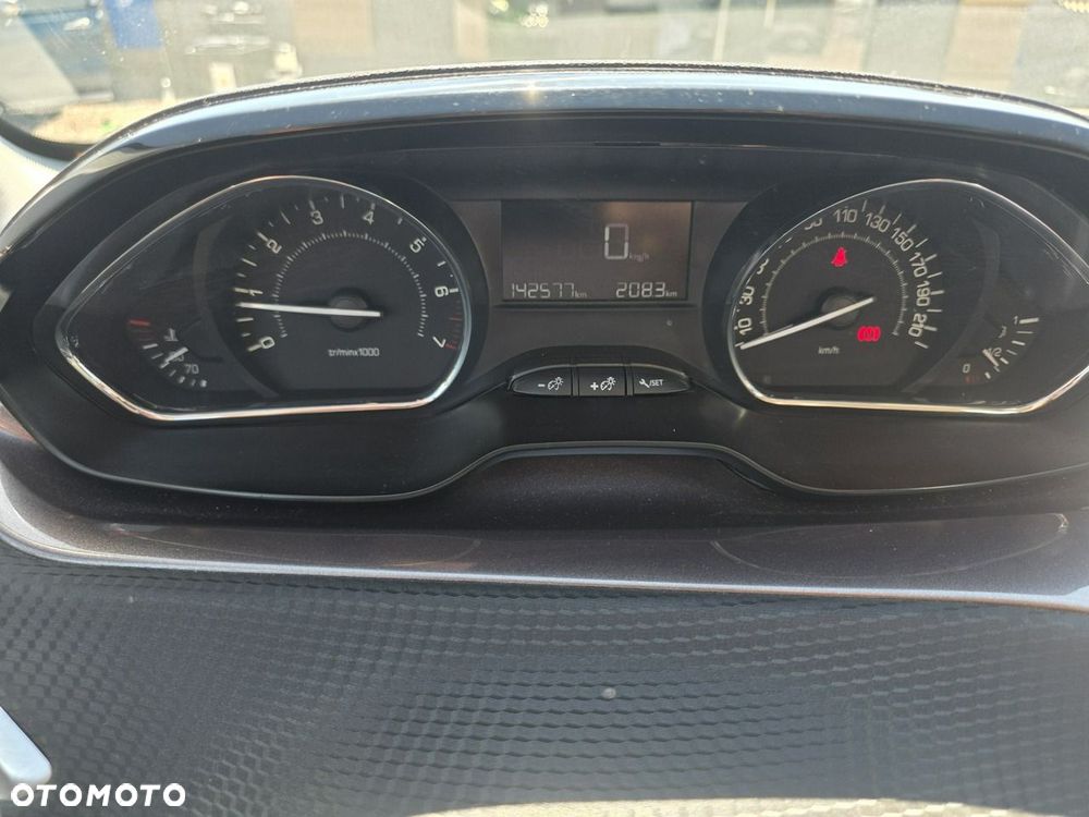 Peugeot 2008 1.6 VTi Allure - 22