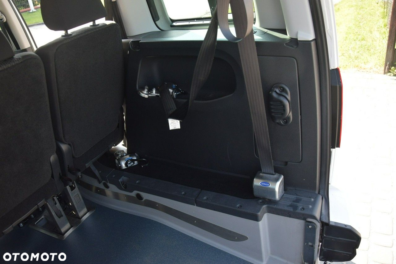 Volkswagen Caddy - 17