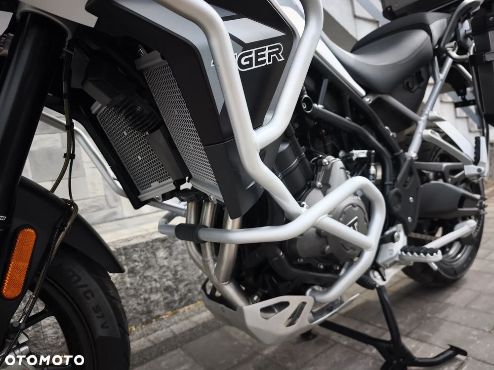 Triumph Tiger - 9