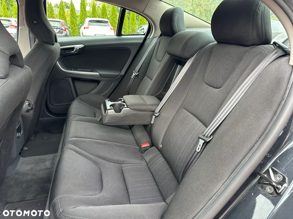 Volvo S60 D3 Kinetic - 16