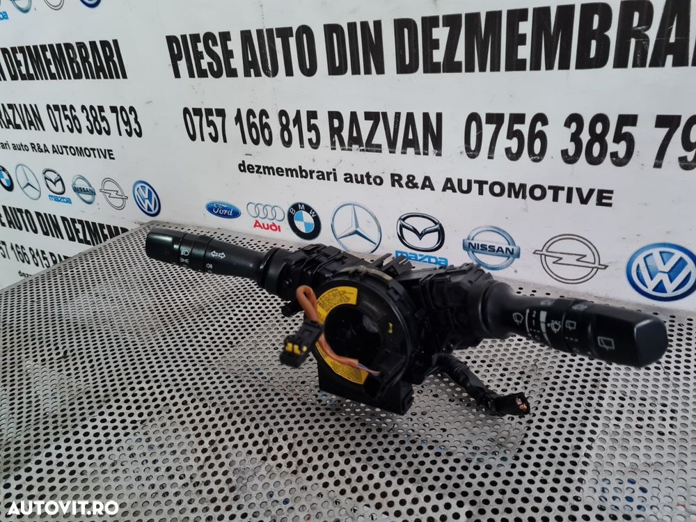 Ansamblu Banda Spira Spirala Volan Airbag Bloc Lumini Maneta Stergatoare Hyundai IX35 An 2009-2010-2011-2012-2013-2014-2015 Volan Stanga Dezmembrez Hyundai IX35 2.0 Benzina - 5