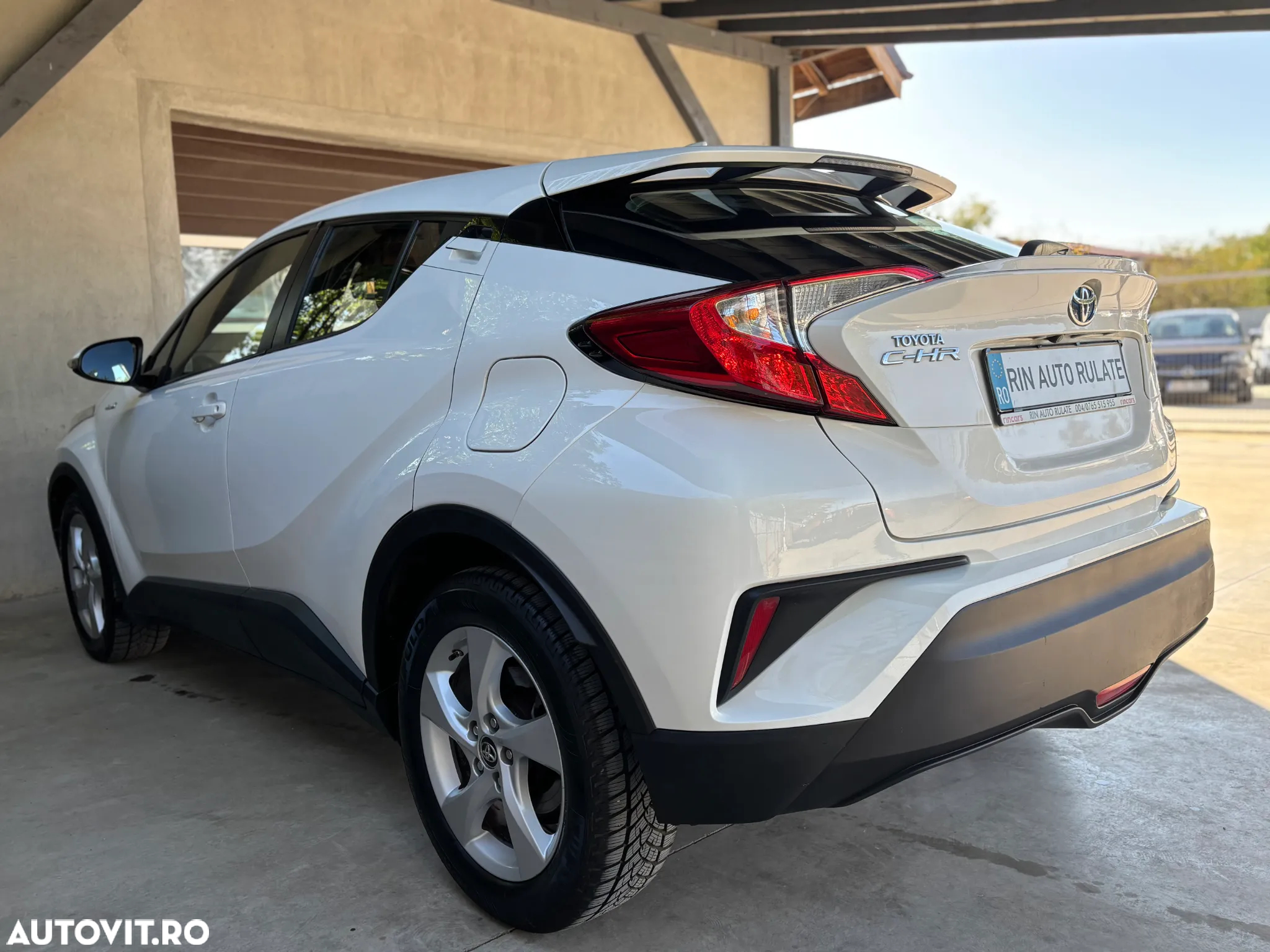 Toyota C-HR Hybrid Business-Edition - 7