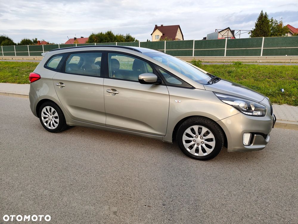 Kia Carens 1.7 CRDi M - 31