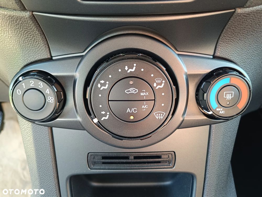 Ford Fiesta 1.0 SYNC Edition - 21