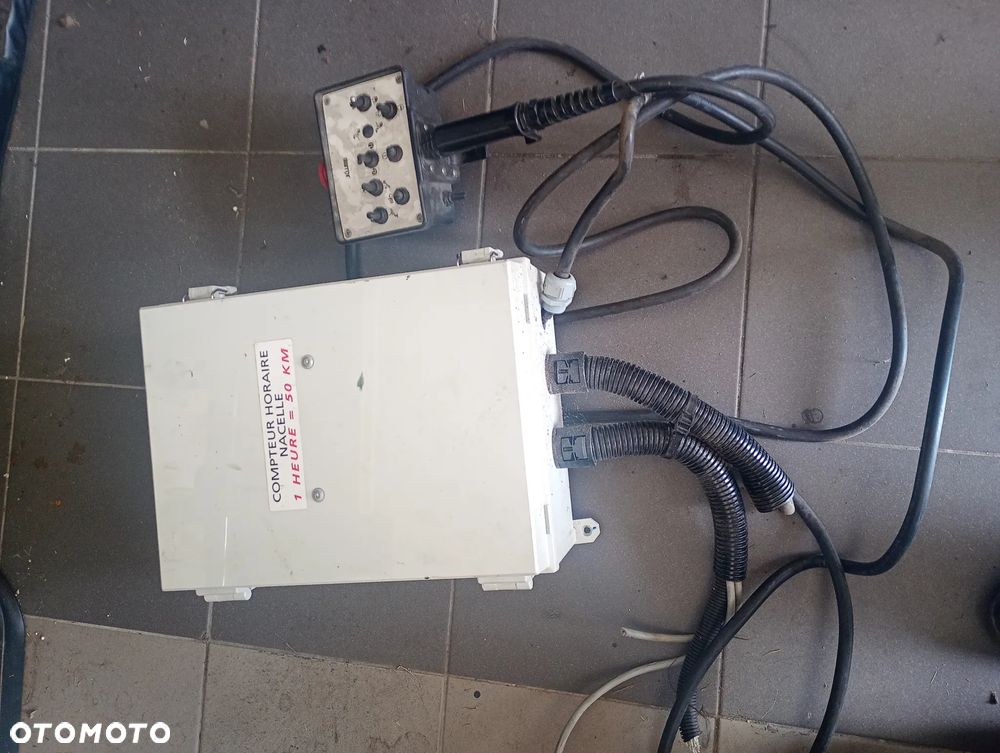 Kosz Podnośnik koszowy Klubb Podstawa Kolumna K32 K26 NA CZEŚCI Zwyżka Kompletna elektronika  Silnik hydrauliczny Pompa Ramię aluminiowe - 11