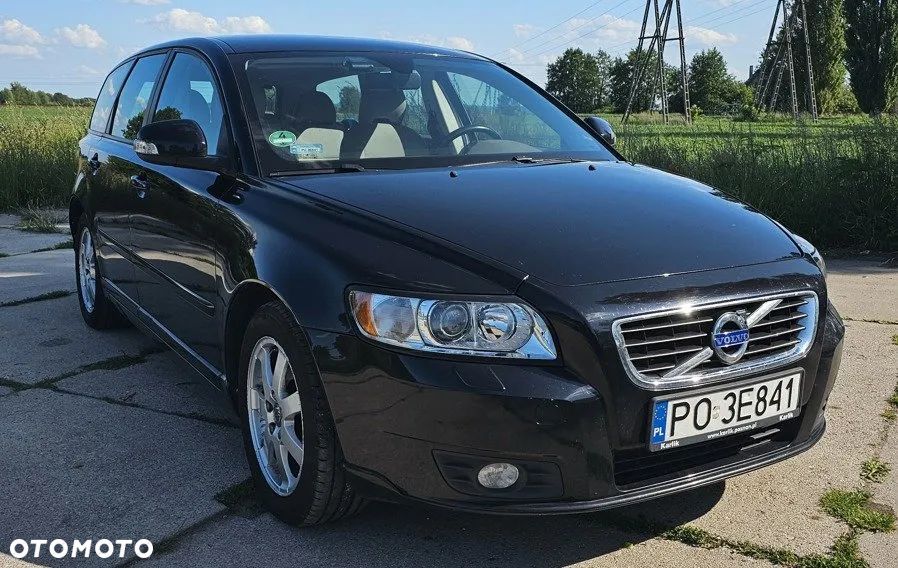 Volvo V50 D3 Momentum - 1