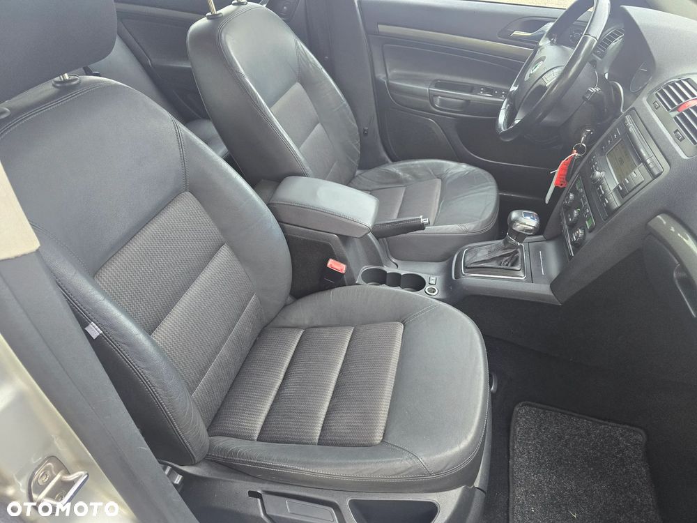 Skoda Octavia 2.0 FSI Elegance Tiptr - 11