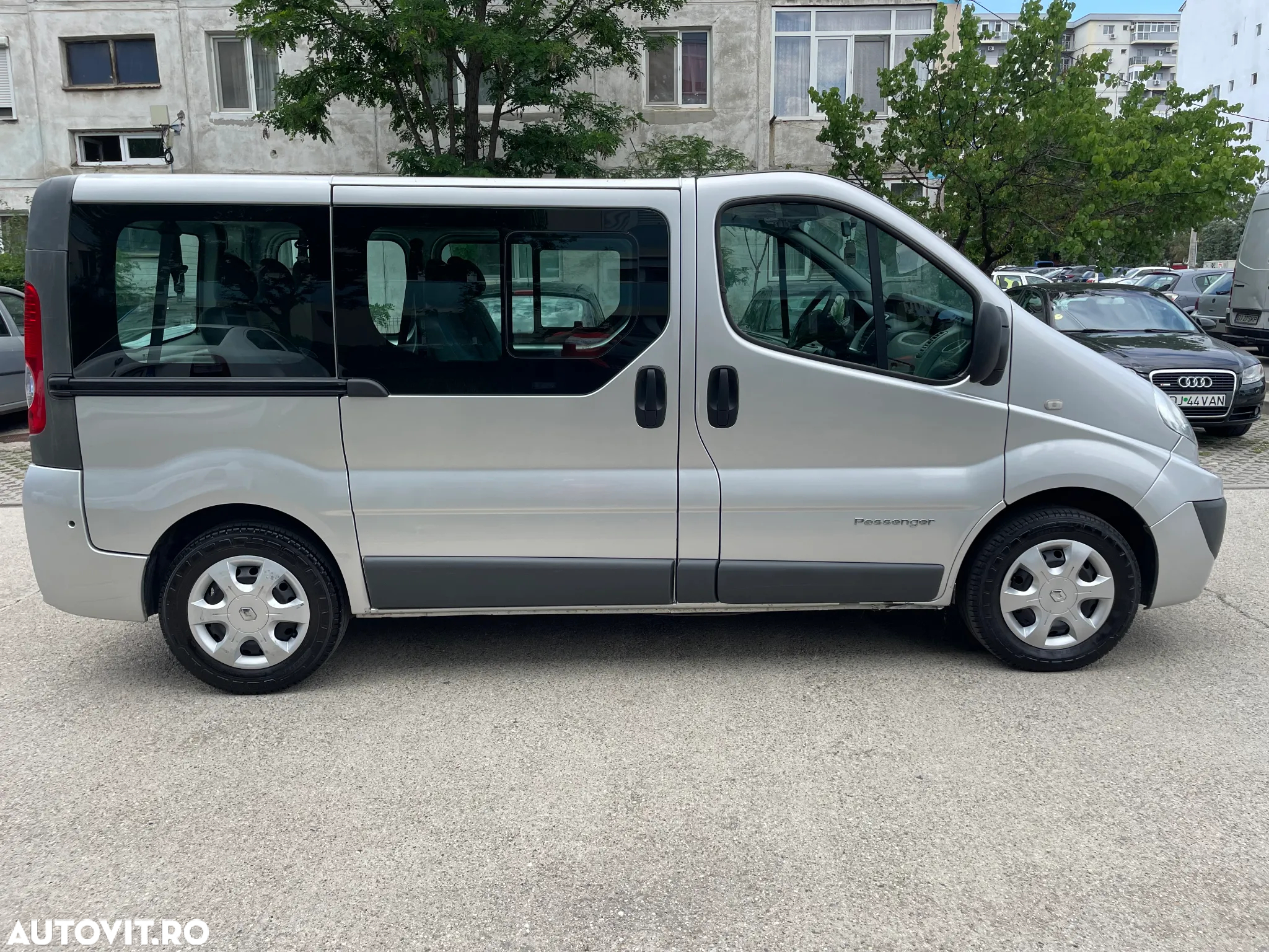 Renault Trafic 2.0 dCi 115 Passenger Expression - 13