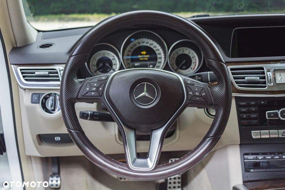 Mercedes-Benz Klasa E 350 7G-TRONIC - 25