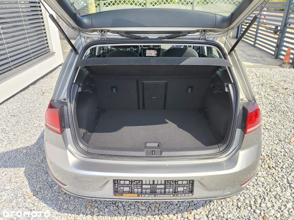 Volkswagen Golf - 5