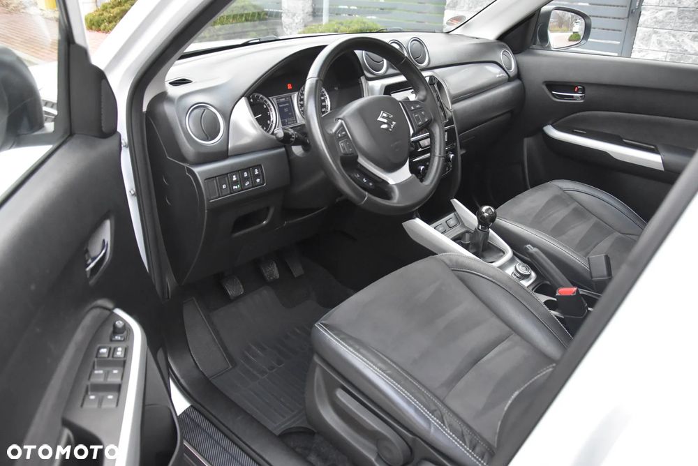 Suzuki Vitara 1.6 Premium 4WD - 21