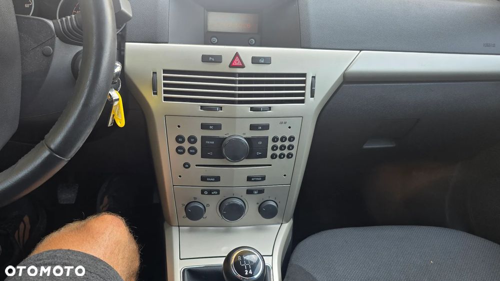 Opel Astra 1.6 Catch me - 39