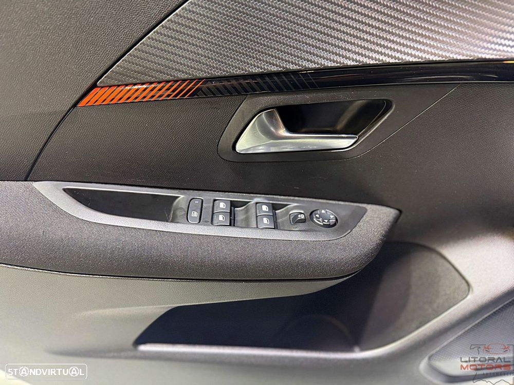 Peugeot 208 1.2 PureTech Active Pack - 17