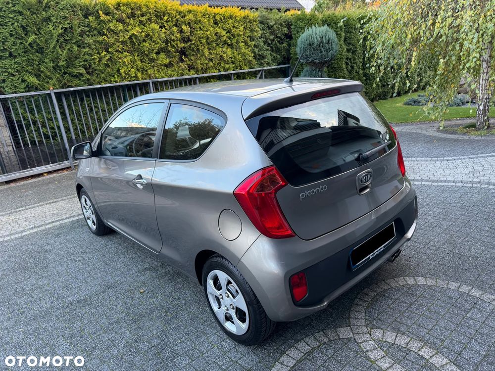 Kia Picanto - 8