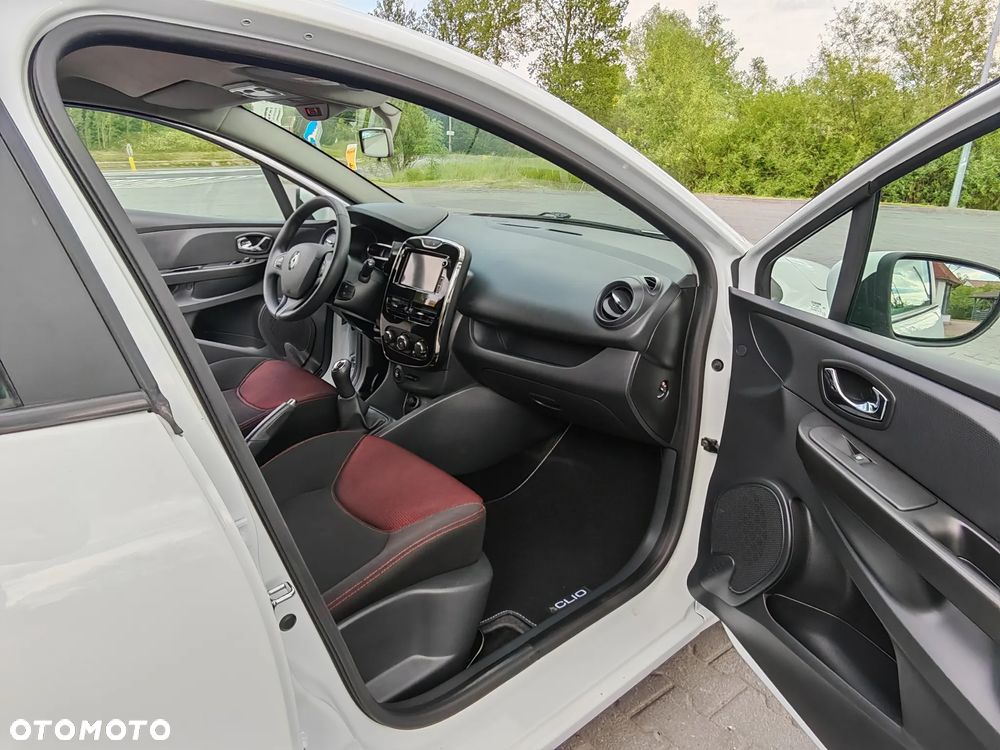 Renault Clio 1.2 16V 75 Life - 25