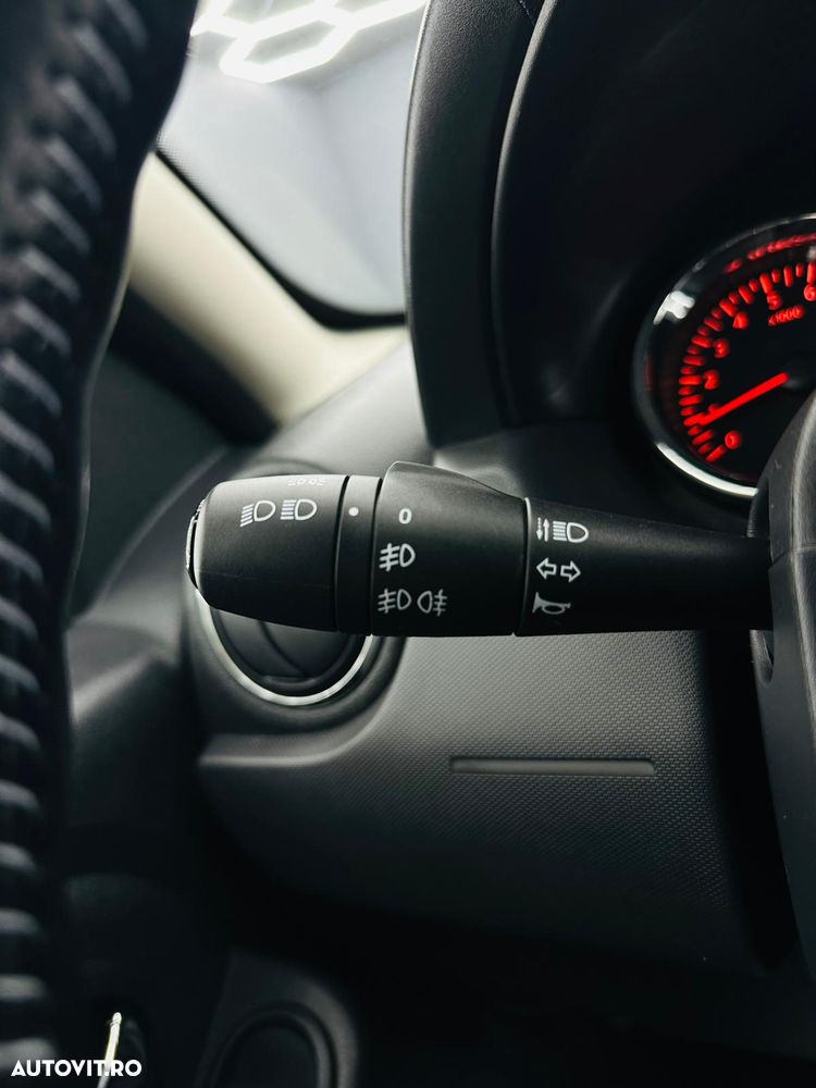 Dacia Duster 1.2 TCe 4x2 Laureate - 26