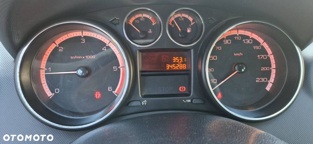 Peugeot 308 - 15